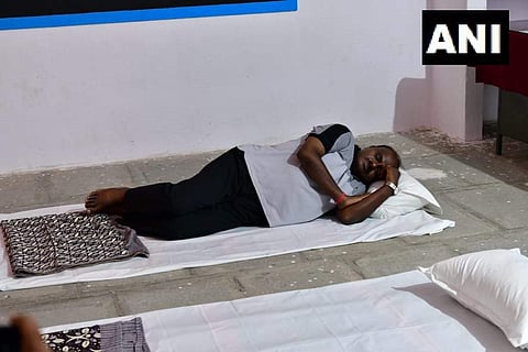 Karnataka CM HD Kumaraswamy at Government Higher Primary School in Chandraki village, Yadgir as part of his 'Village stay programme. (Photo | ANI/Twitter)