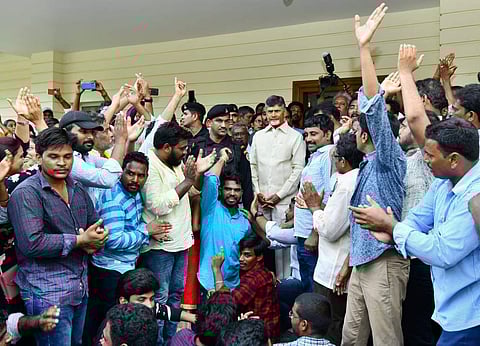 Farmers from Amarvati met TDP national president N Chandrababu Naidu in the view of recent issues at his residence in Undavalli near Vijayawada. (Photo | EPS)
