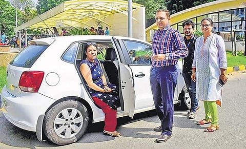 (From left)Vijayalakshmi Rao, Suneel Hadlii, Gaurav Naik and Poornima Prahlad carpool with Kalmesh Sambrani to reach Manyata Tech Park Pandarinath B