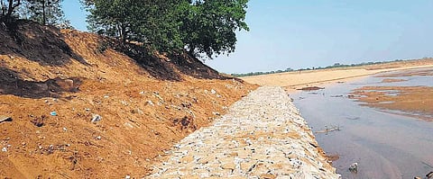 A stretch of river bank in Belkahandi where launching apron is being constructed | Express