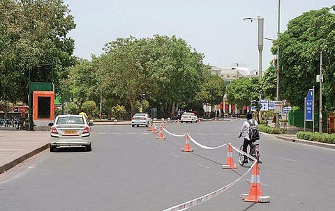 Vehicular traffic was thin in the inner circle of Connaught Place. (Photo | Naveen Kumar, EPS)
