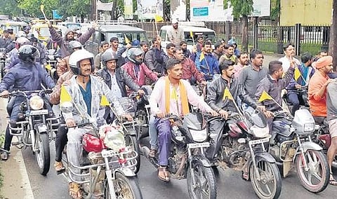 Activists took out a bike rally in Shivamogga on Tuesday, protesting against the Sharavathi project | Shimoga Nandan