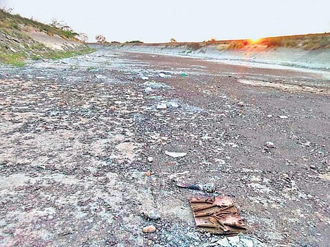 A view of the dried up KC Canal in Kurnool district | Express