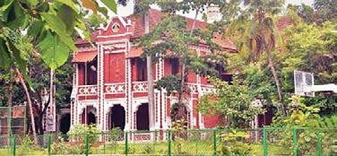 Alumni reminisce on good old days