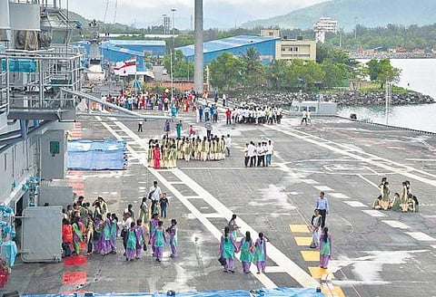 As part of the 20th anniversary of Kargil Diwas, people visited INS Vikramaditya in Karwar (Photo | EPS)