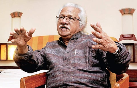 Filmmaker Adoor Gopalakrishnan interacting with The New Indian Express in Kochi | A Sanesh