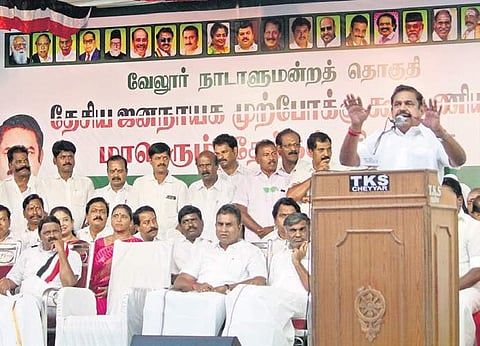 Chief Minister Edappadi K Palaniswami canvassing for votes in favour of AIADMK alliance candidate AC Shanmugan during the election campaign at KV Kuppam in Vellore on Sunday | dinesh S