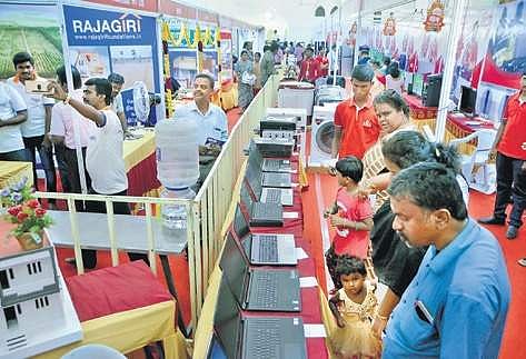Visitors at the Dream Home-2019 Expo in Tirunelveli on Sunday | Express