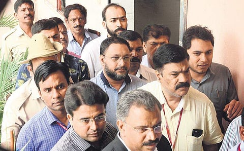File photo of IMA Jewels founder Mansoor Khan being produced before the KPID court, in Bengaluru