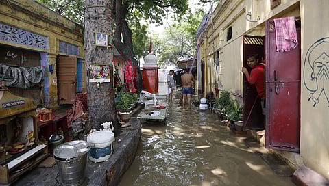 People living in the floodplain of the Yamuna river have been moved to over 2,000 tents set up by various Delhi government agencies. (Photo | Arun Kumar, EPS)