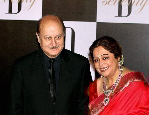 Actor Anupam Kher with Wife Kirron (Photo | PTI)
