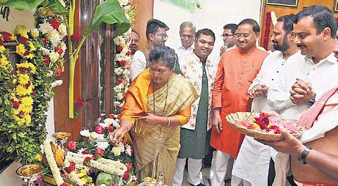 Minister Shashikala Jolle offers pooja at her office at Vidhana Soudha in Bengaluru on Wednesday | Express