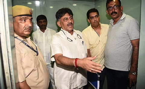 Karnataka Congress leader D K Shivakumar arrives at Enforcement Directorate office in New Delhi on 31 August, 2019. (Photo | Parveen Negi, EPS)