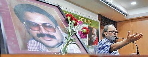Senior journalist Saeed Naqvi delivering the 18th N Narendran Memorial lecture at the Press Club in Thiruvananthapuram on Wednesday | B P Deepu