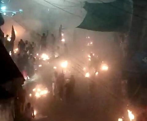 Around six to seven persons suffered injuries and half a dozen vehicles were damaged in the incident. (Screengrab)