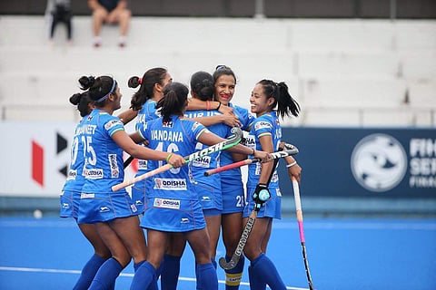 Indian women's hockey team. (Photo | Twitter/@WeAreTeamIndia)