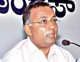 It is official. Congress, JDS to part ways