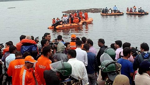 NDRF and SDRF teams seen going for rescue operations into the river at Kacchulurmanda. (photo | EPS)