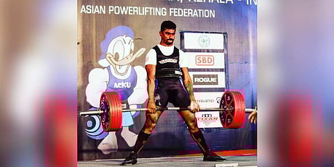 Powerlifter puts behind accident trauma, goes for gold in Canadian championship