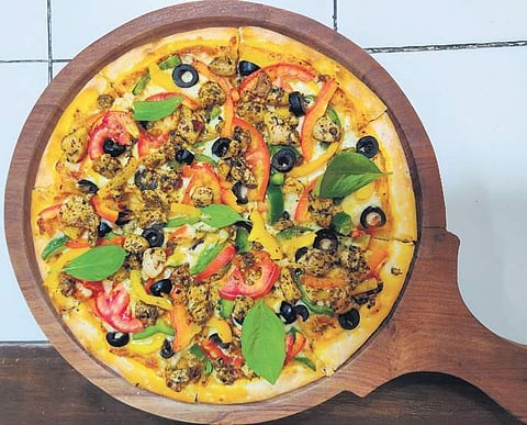 Mama Mia Italia, a small place serving pizza and desserts since 2013 has a lot of loyalty among the food lovers in the area.