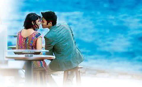 A still from 'Enai Noki Payum Thota'