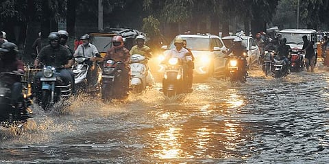 Heavy rains have created ponds on the streets of Hyderabad (Photo|EPS)