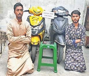 Md Sohail, 21, and Md Rahmat Ahmed, 25, of Yakutpura arrested by Hyderabad Task Force police (Photo |EPS)