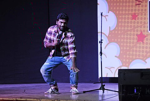 Stand up comedian Zakir Khan performing at Tummapalli Kalashetram in Vijayawada on Sunday. (Photo | EPS/Prasant Madugula)