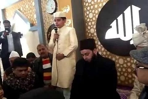 Abdul Haii Rashid Firangi Mahali performing Nikkah. (Photo | Twitter/IANS)