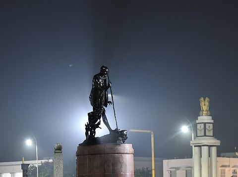 Haze that engulfed Marina Beach in Chennai on Monday Night. (Photo | P Jawahar/EPS)
