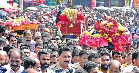 Thiruvabharanam procession taken out from Pandalam to Sabarimala Lord Ayyappa temple