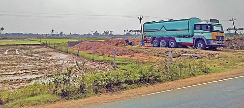 , two water companies have come up in the last one year through which around 300 lorries suck groundwater everyday for commercial purposes | Express