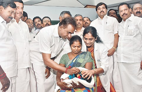 Municipal administration minister SP Velumani inaugurating the pulse polio immunisation camp at CMCH in Coimbatore on Sunday (Photo | U Rakesh Kumar, EPS)