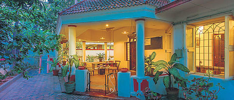 By artistes, for artistes