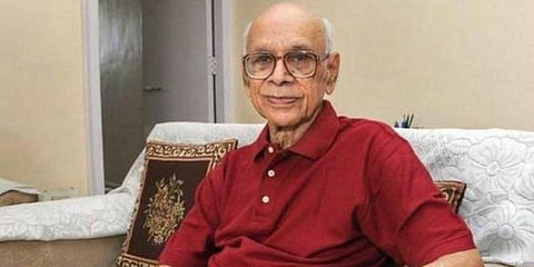 Indian cricket legend Rameshchandra Gangaram Nadkarni (Photo | Sachin Tendulkar Twitter)