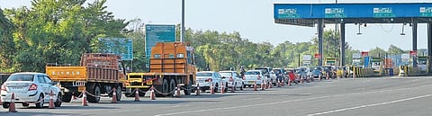 Long queue seen on the Jagalapally Toll Plaza in Mulugu district