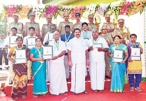 Chief Minister Edappadi K Palaniswami with the recipients of the special awards and Anna Medals.
