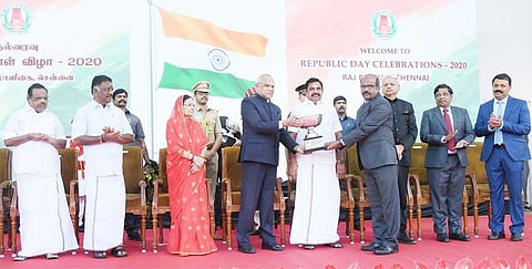 Collector S Sivarasu receiving an award from Tamil Nadu Governor and Chief Minister at Republic Day celebrations.