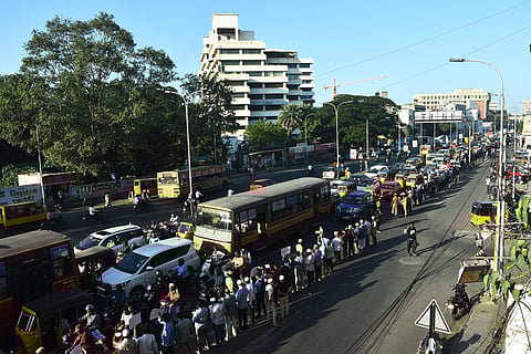 Thousands of Muslims from different parties participated in the human chain against CAA in Chennai on Thursday. (Photo| Ashwin Prasath, EPS)