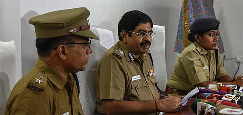 V Varadharaju, Commissioner of Police addressing the media about the arrest of Mittai Babu in the murder of BJP functionary Vijayaraghu. (Photo | M K Ashok Kumar)