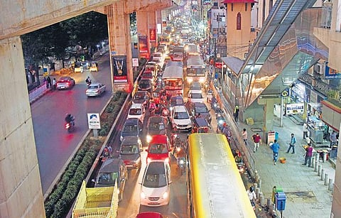 Heavy traffic congestion on Punjagutta -Somajiguda road due to the protest on CAA and NRC at Dharna Chowk in Hyderabad on Saturday (Photo | Vinay Madapu, EPS)