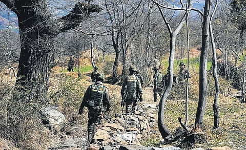 Army personnel during a search and cordon operation after villagers reported presence of mortal shells in Poonch district of Jammu and Kashmir. (File Photo)