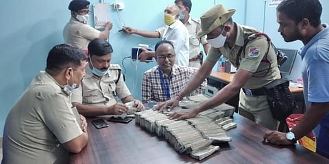 The illegal cash seized by the Bihar Police ahead of the assembly polls. (Photo | EPS)