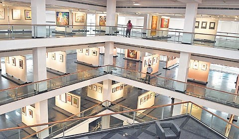 Views of the interior and entry point of the National Gallery of Modern Art