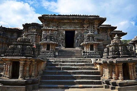 The famous Hoysaleshwara temple in Halebid