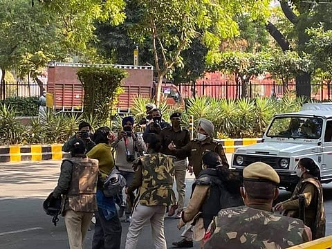 AISA activists who were on their way to join the farmers protest detained by police (Photo | Express)