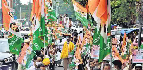 TPCC president Uttam Kumar Reddy at a GHMC poll campaign rally at Banjara Hills on Saturday
