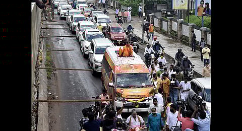 BJP state president L.Murugan starting the Vel yatra from Koyembedu. (Photo | R Satish Babu, EPS)