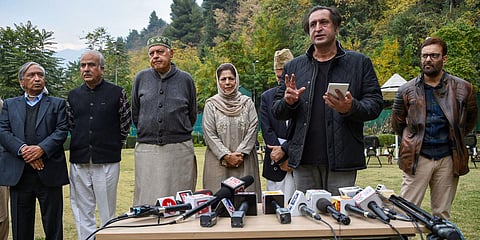 Srinagar MP and National Conference chief Farooq Abdullah along with PDP chief and former CM Mehbooba Mufti and other leaders speak to the media. (Photo| ANI)