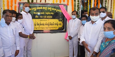 CM K Chandrasekhar Rao inaugurating Telangana Bhavan in Siddipet on Thursday. (Photo | EPS)